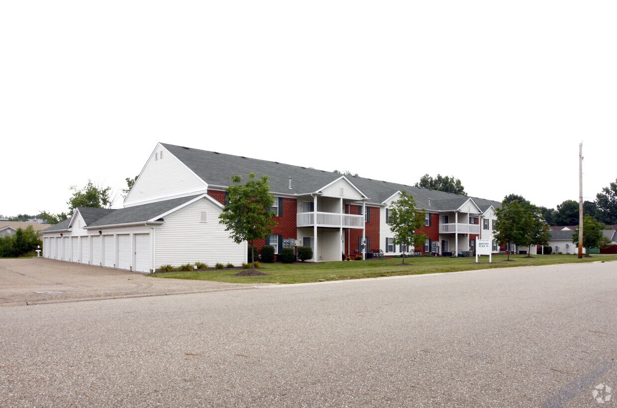 Bretton Place Apartments in Canton, OH