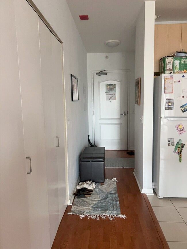 Building Photo - 635 N Dearborn St