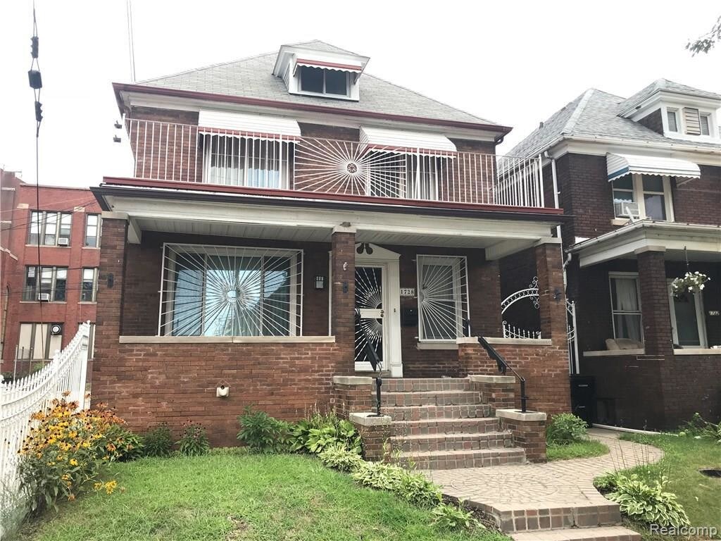 Primary Photo - 1728 Campbell St