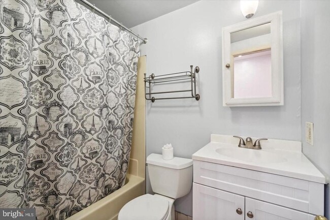 Building Photo - 1914 Fairmount Ave