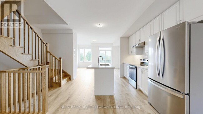 Building Photo - 17 Rattenbury Rd