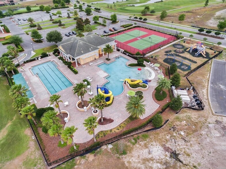 Foto del edificio - 1310 Oakcrest Ct