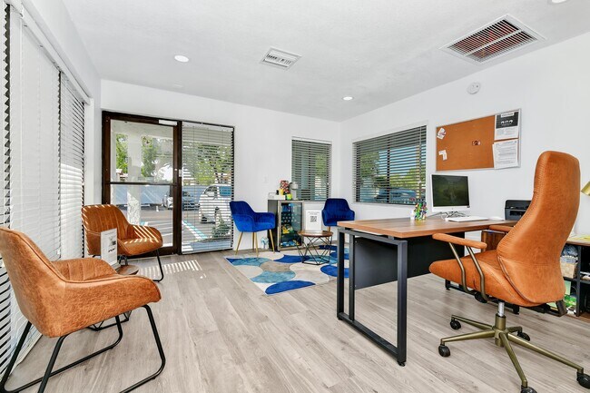 Building Photo - Tandem Living Apartments - Specials Available