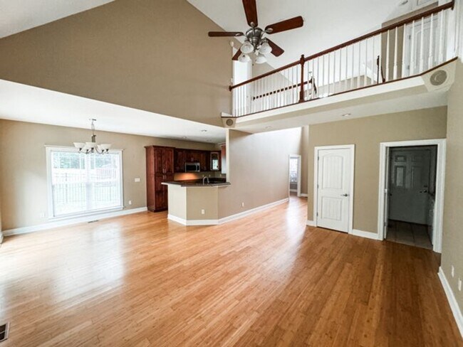 Foto del edificio - 4 bedroom 2.5 bath home in The Arbor's Sub...