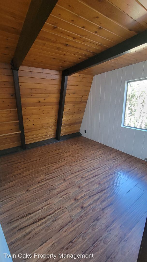 Building Photo - 2 br, 1 bath House - 13909 Yellowstone Dr