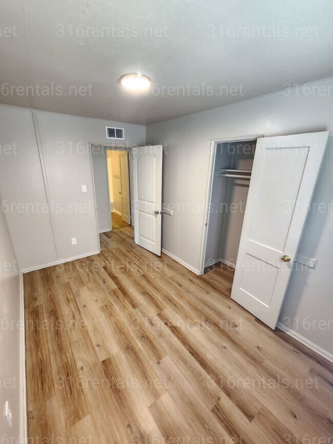 Foto del edificio - $975 - 3 bed 1 bath - Single Family Home