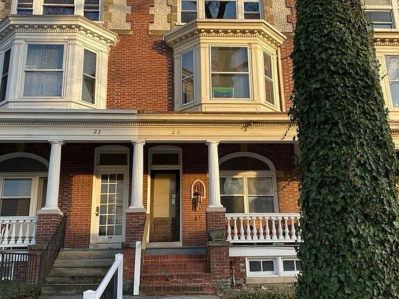 Primary Photo - 25 N West End Ave