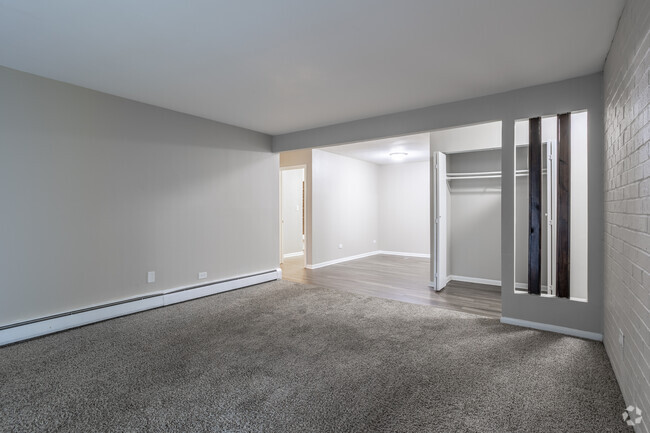 1BR, 1BA - 800SF - Living Room - Westbridge Apartments