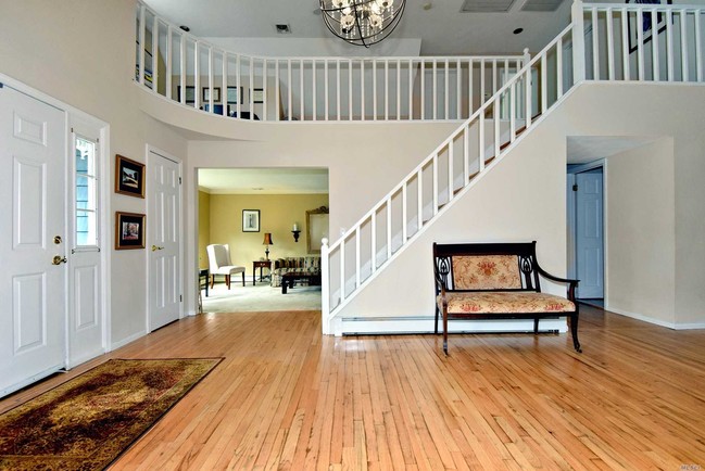 Foto del edificio - 10 Forsythe Meadow Ln