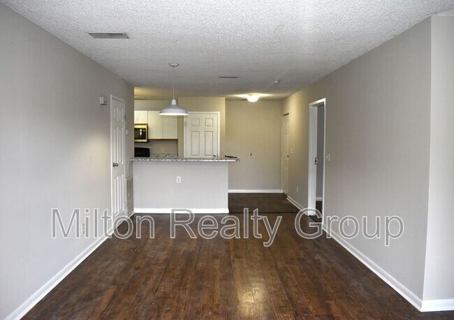 Foto del edificio - 44 Fantasy Ln