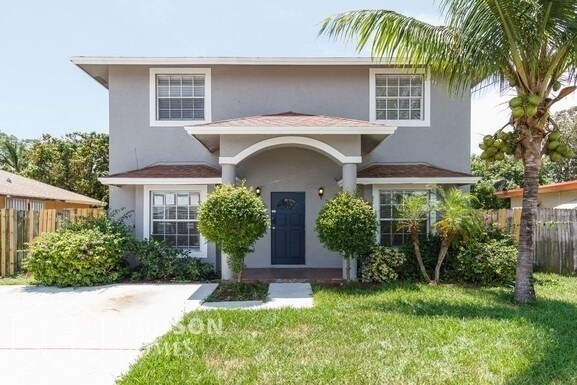 Foto principal - 126 NE 12th Ave