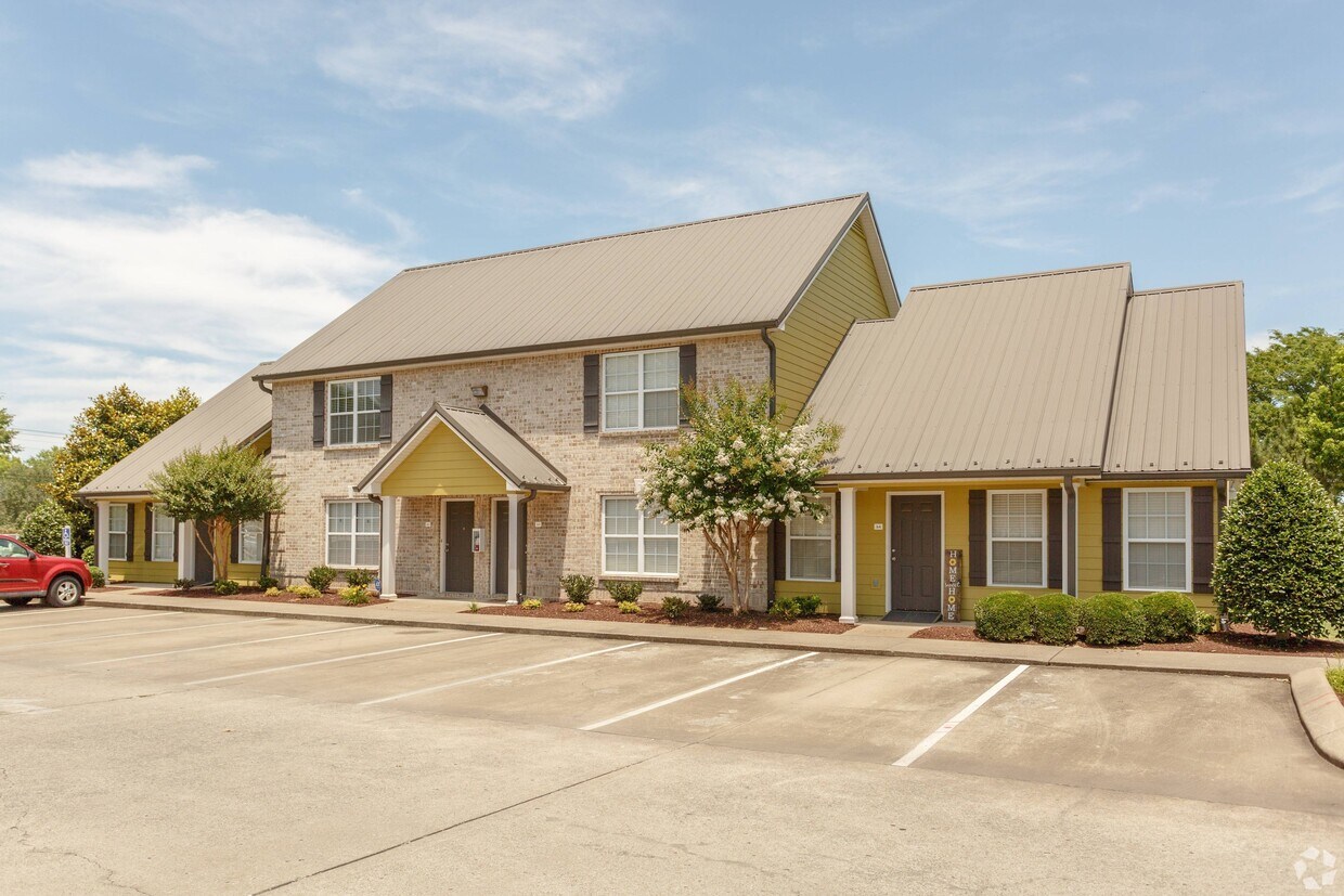 Dana Downs Apartments 1400 Lascassas Pike Murfreesboro, TN