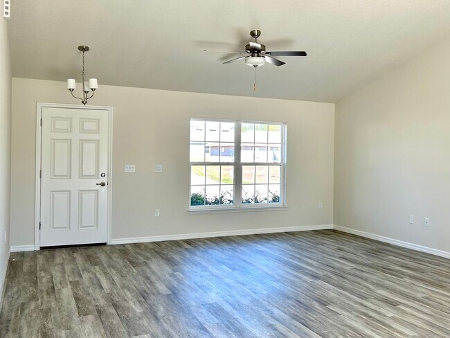 Building Photo - New 3/2 Rental Home In The Pines At Citrus Springs