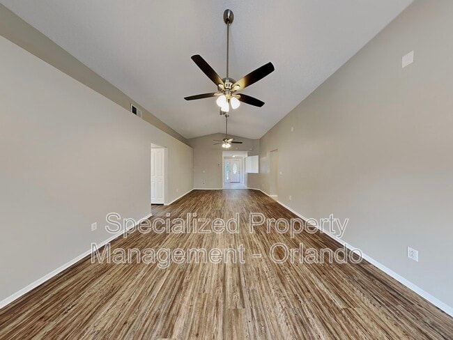 Photo - 1408 Sugarberry Ln House