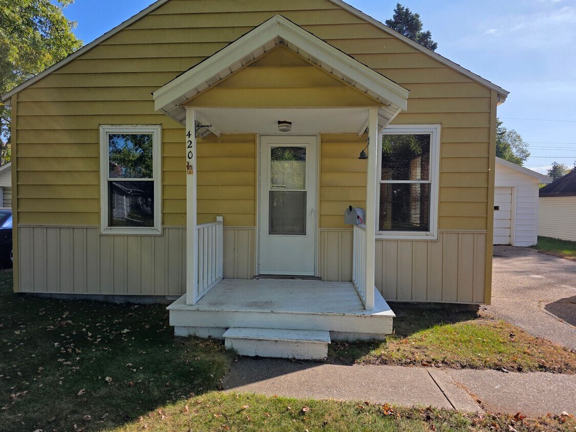 Foto del edificio - 2 Bed 1 Bath Single Family Home in Wiscons...