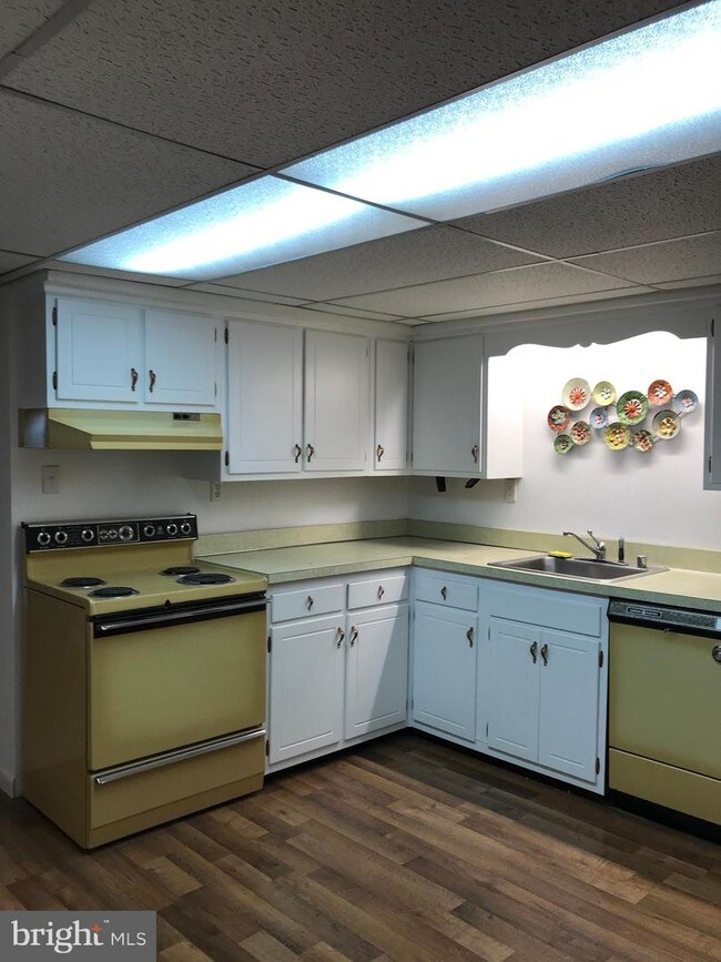 Building Photo - 19511 Croom Rd