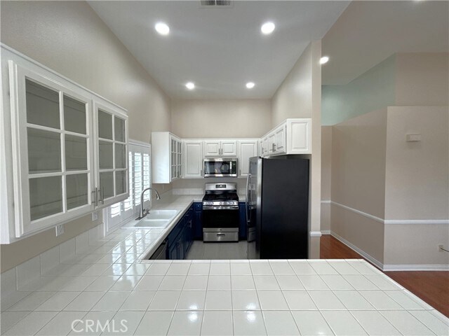 Foto del edificio - 3130 Oakcrest Dr