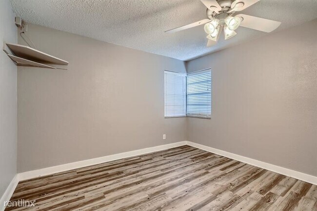 Building Photo - 2 br, 1 bath House - 301 NW 51St Street