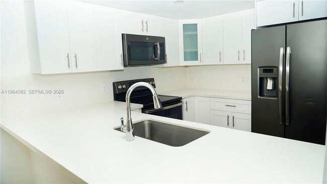 Building Photo - 7041 SW 42nd Pl