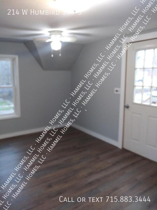 Foto del edificio - 214 W Humbird St