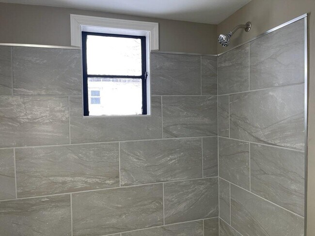 Building Photo - 5826 Buffalo Ave