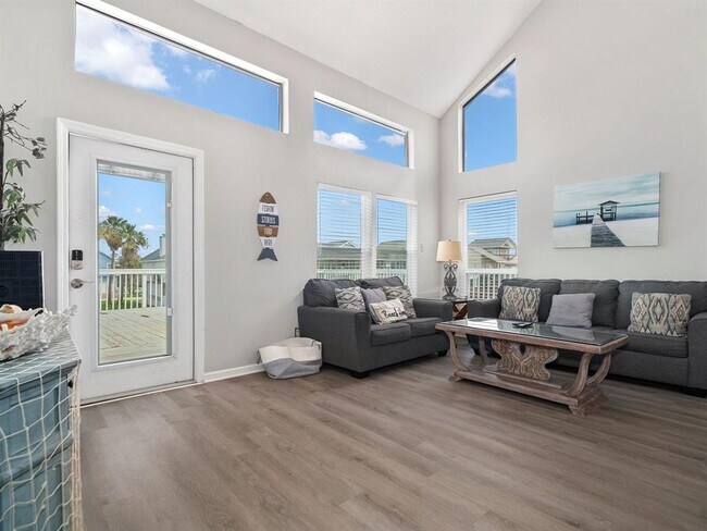 Building Photo - 22902 Vida St