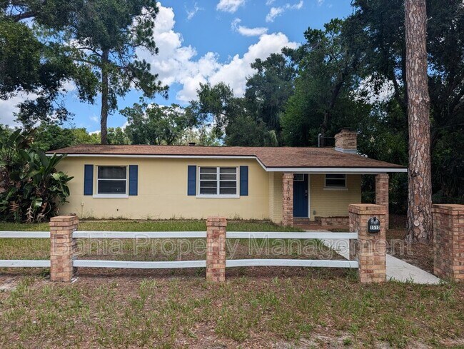Building Photo - 1510 E Shadowlawn Ave