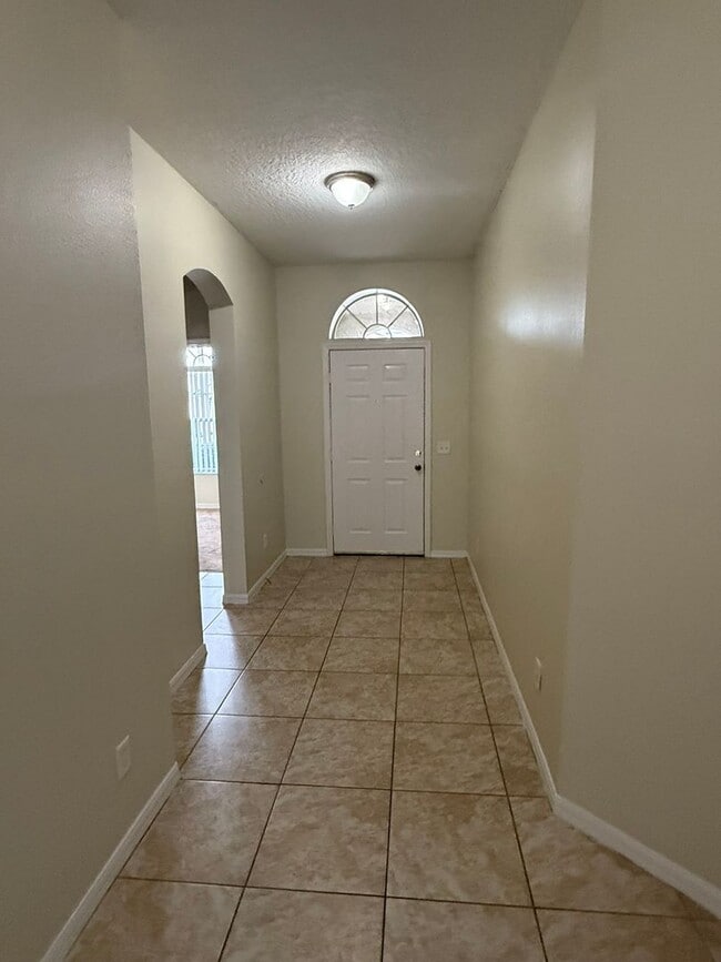 Foto del edificio - Chickasaw Place 3 Bedroom +Office or 4th B...