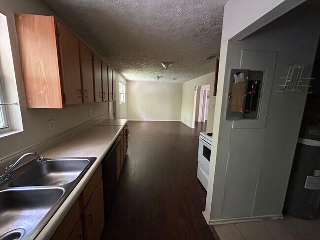 Foto del edificio - 58 Trisha Ln