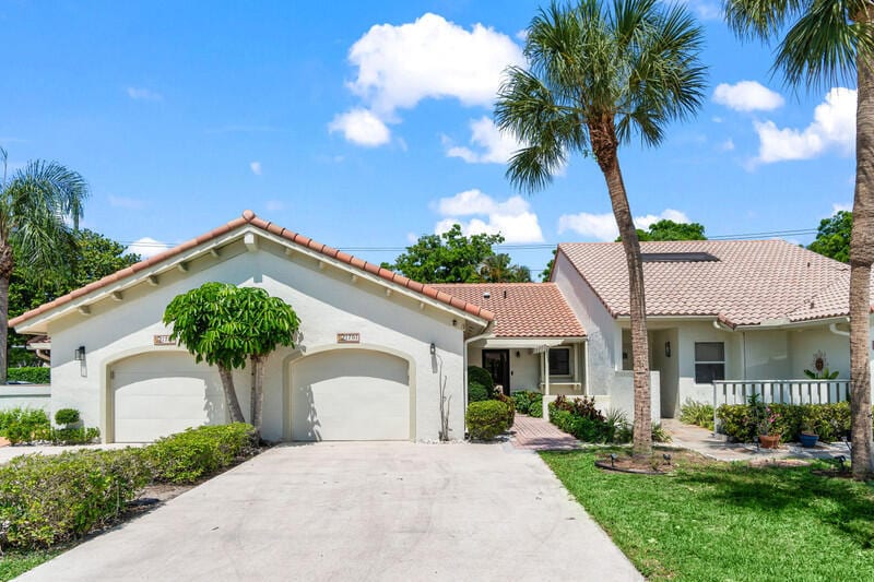 Primary Photo - 21701 Altamira Ave