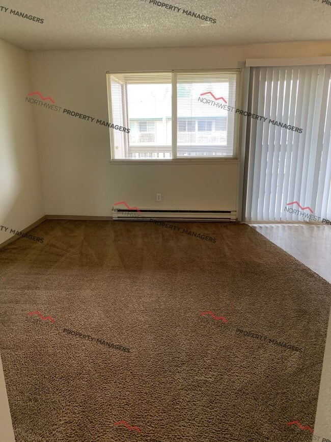 Interior Photo - r45a Laurel Court Apts.