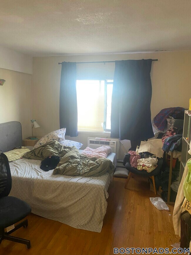 Foto del edificio - 1110 Commonwealth Ave