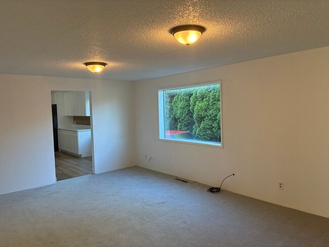 Foto del edificio - 3316 E College Way