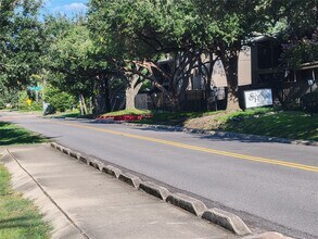 Building Photo - 5711 Sugar Hill Dr