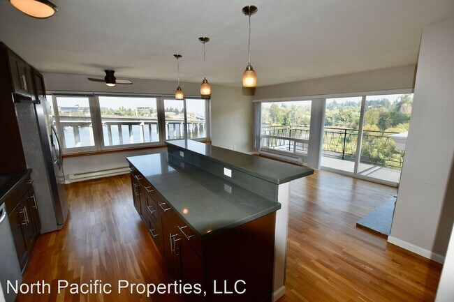 Foto del edificio - 2 br, 1 bath House - 2524 Boyer Ave E #436