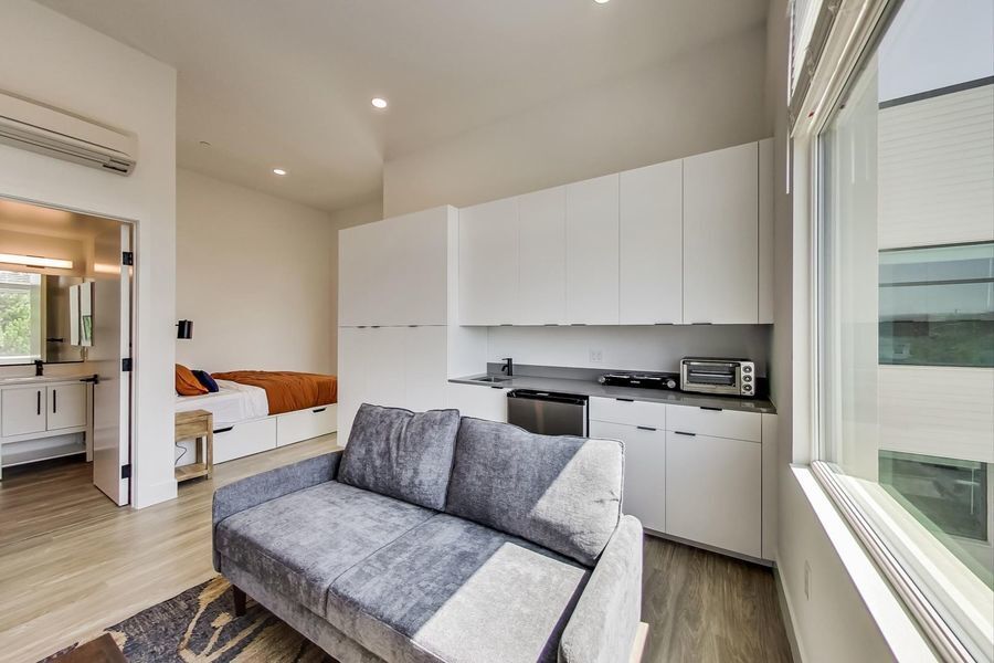 Primary Photo - Artthaus Mandela: New Luxury Apartments! 2...