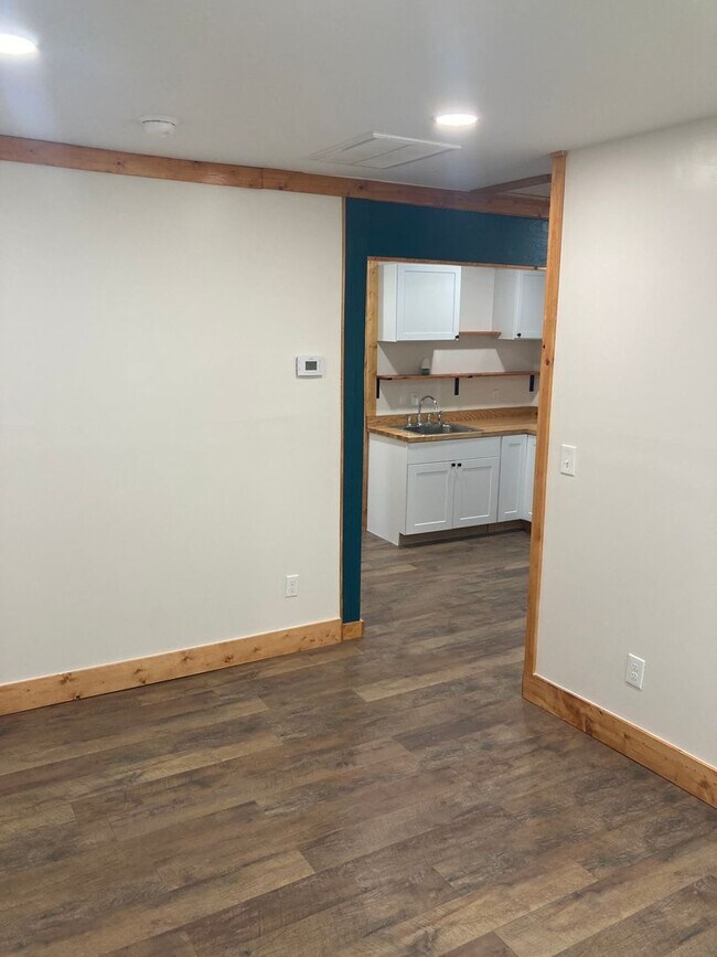 Foto del edificio - 326 N Elm St NW