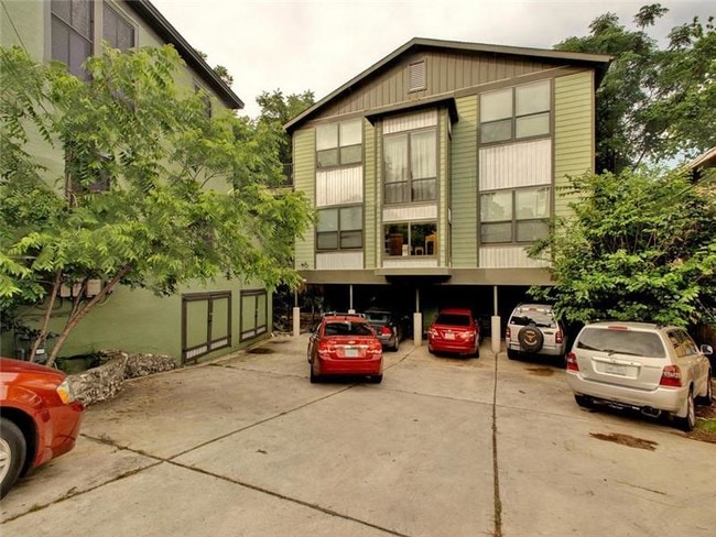 Building Photo - 411 E 31st St