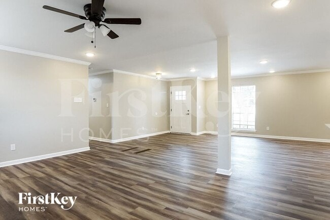 Foto del edificio - 601 Staffordshire Dr