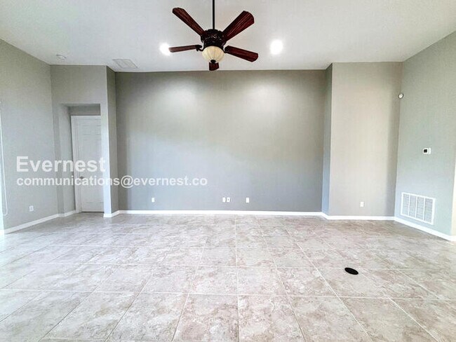 Building Photo - 296 Del Sol Ave