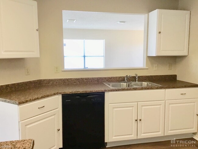 Building Photo - 6831 Evercrest Ln