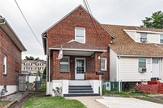 Building Photo - 237 Ridge Rd