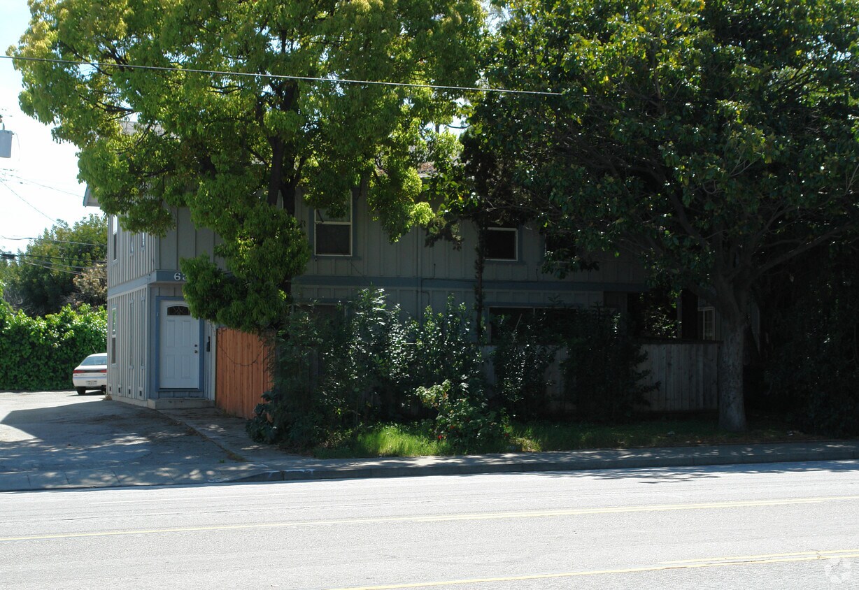 Foto principal - 638 Hollenbeck Ave