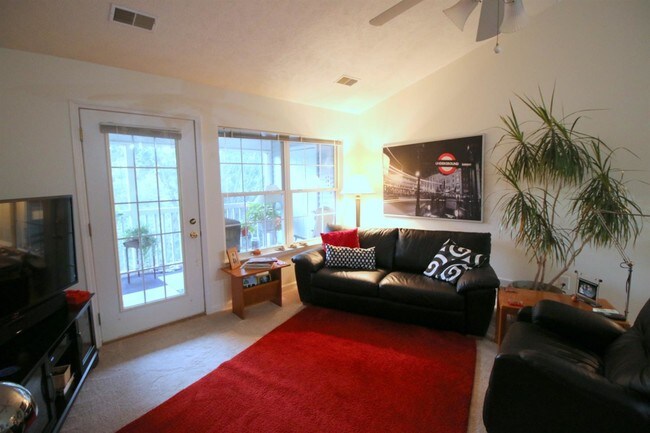 Foto del edificio - 4619 Inverness St