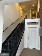 Building Photo - 45 E High St