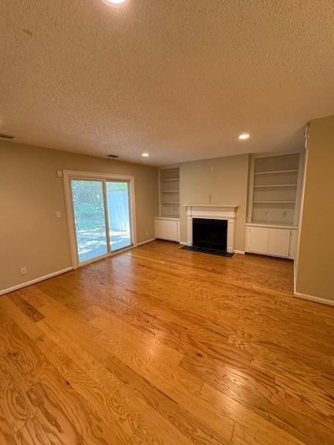 Building Photo - 122 S Island Square Dr
