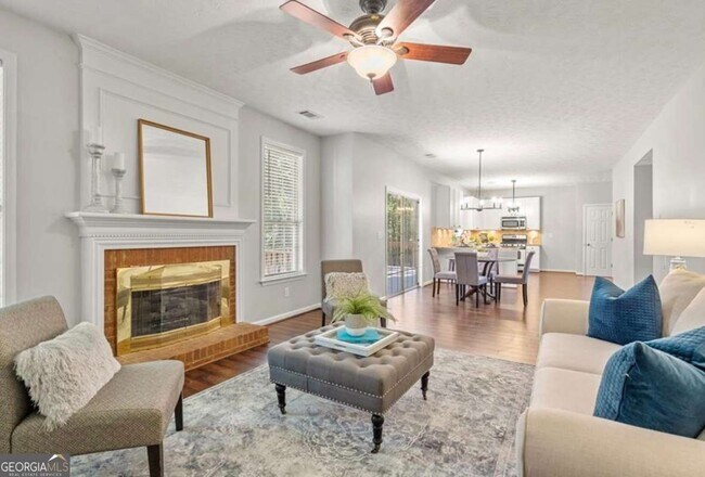 Building Photo - 5353 Spike Ln