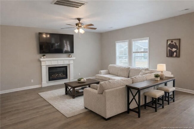 Building Photo - 804 La Quinta Ln