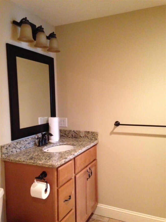 Foto del edificio - 432 Abbott Farm Ln