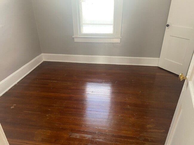 Building Photo - Cute Single Family Home close to KU Med